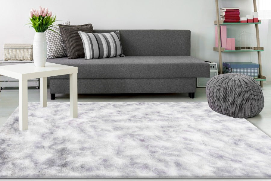 5 Tips on How To Transform Your Small Space With a Rug